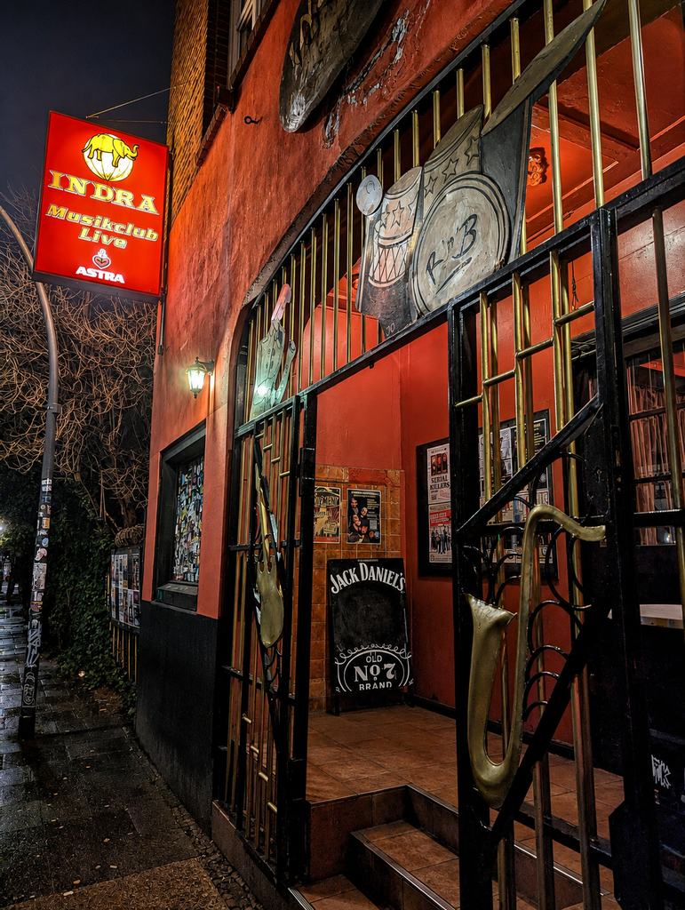 Die Beatles in Hamburg – als aus fünf Liverpoolern Weltstars wurden hamburg indra club eingang 001